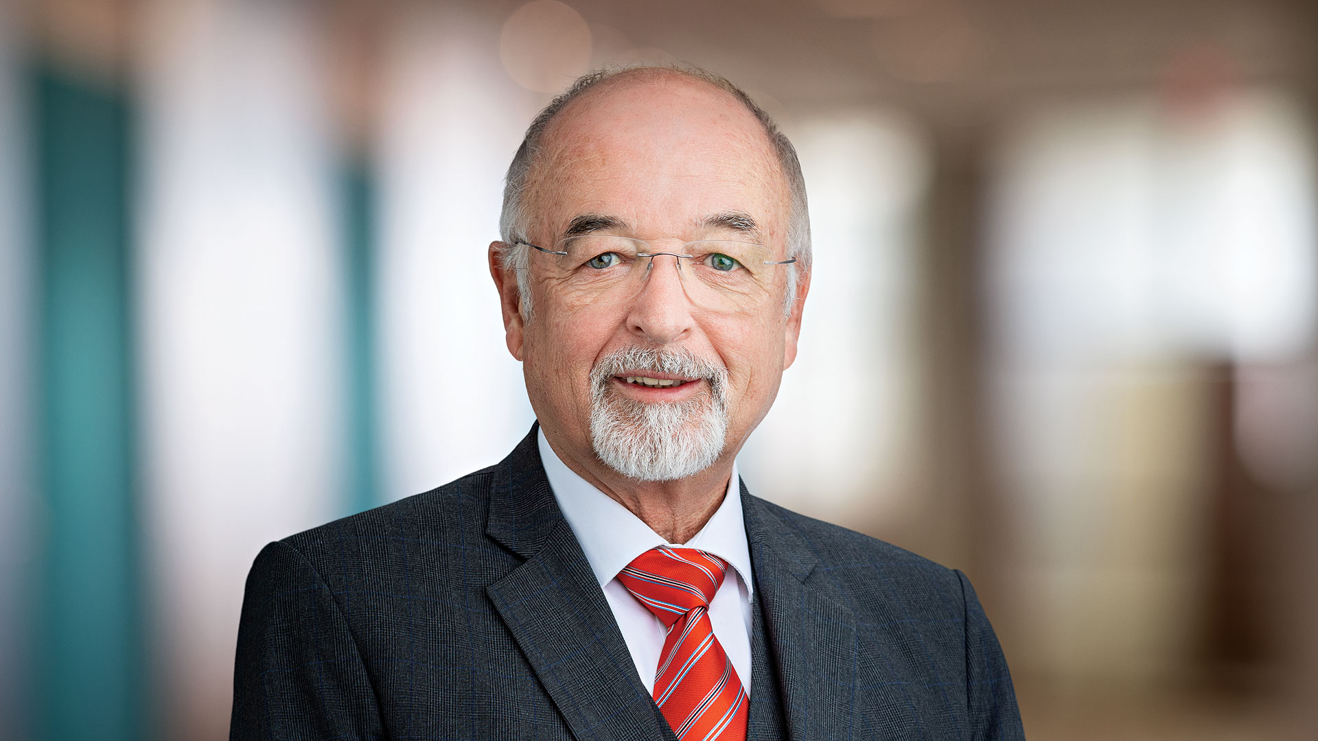 Dr. Theodor W. Freye